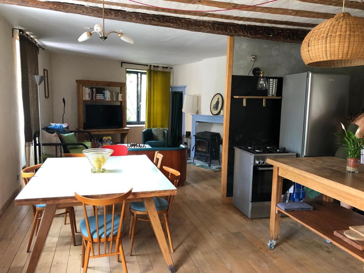 Maison Pres De La Riviere أربويس المظهر الخارجي الصورة